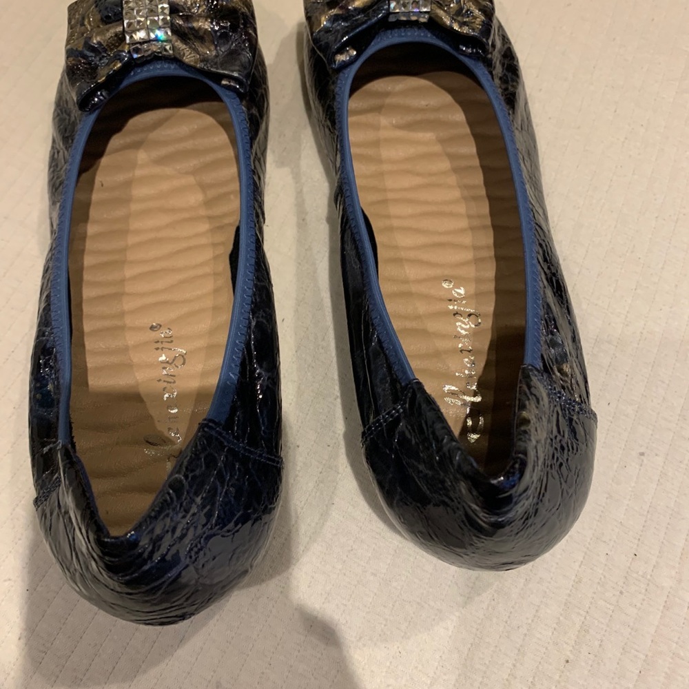 Blue shoes - Picture 6 of 8